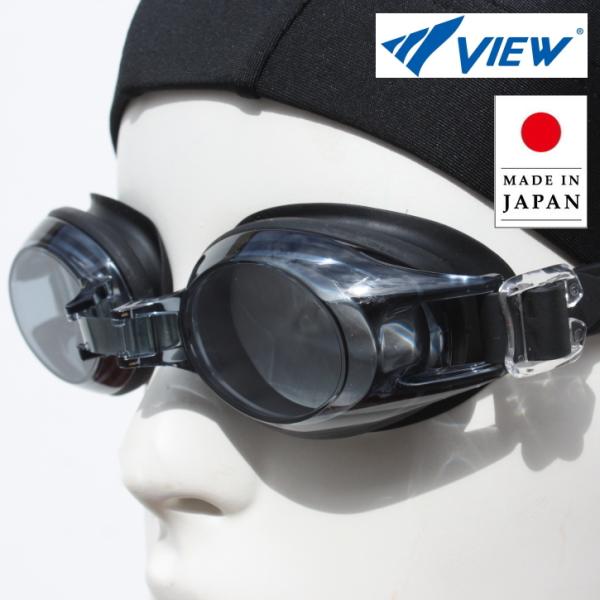 クリアタイプのレンズで対象年齢は10歳〜。肌あたりの良いソフトなシリコンクッション付きレンズ。長時間の使用でも疲れにくいです。初心者の方や、学校のプールの授業でもスイミングスクールでも大活躍する一品です。UVカット・くもり止めの機能付きなの...