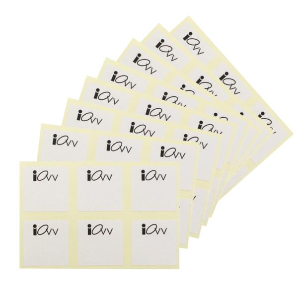 グルー台などの上に貼って使用して下さい。シートの上にグルーを出して施術して下さい。使い捨てですので片付けがラクラクです。【詳細説明】◆商品名：グルー用シール◆内容量：6枚入り1シート×8シール　48枚そんなときにグルー用シートです。よくある...