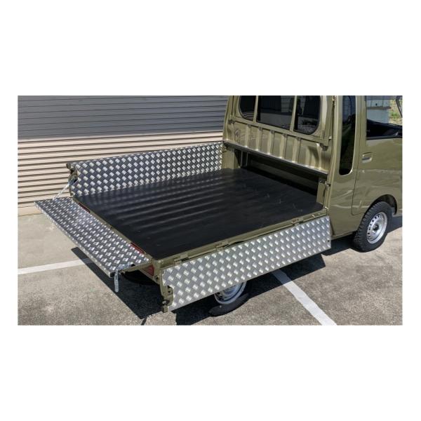 ダイハツ（DAIHATSU） ☆軽トラック 荷台あおりインナーカバー アルミ