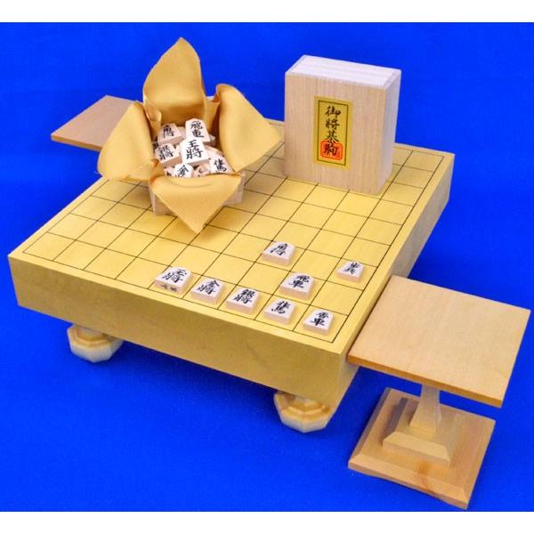 将棋セット ヒバ2寸ハギ足付将棋盤セット(将棋駒白椿上彫駒)【囲碁将棋専門店の将碁屋】 : syogiset-h2a-sirojo : 囲碁将棋専門店の将碁屋  - 通販 - Yahoo!ショッピング