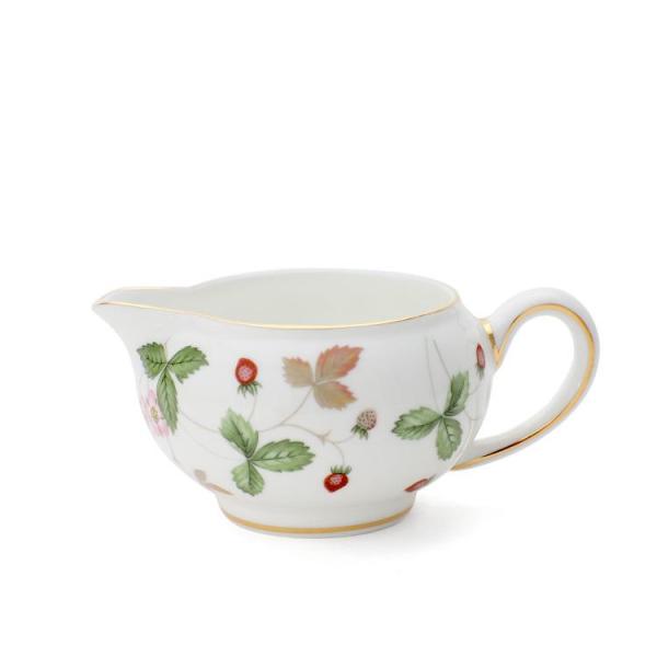 【ギフト 結婚祝い プレゼント 贈り物 お返し オシャレ:食器日和】ウェッジウッドといえば、このワイルドストロベリーを連想する方はきっと少なくないはず。いわずと知れた、ウェッジウッドの大ベストセラーです。その名のとおり、野イチゴの実や花、美...