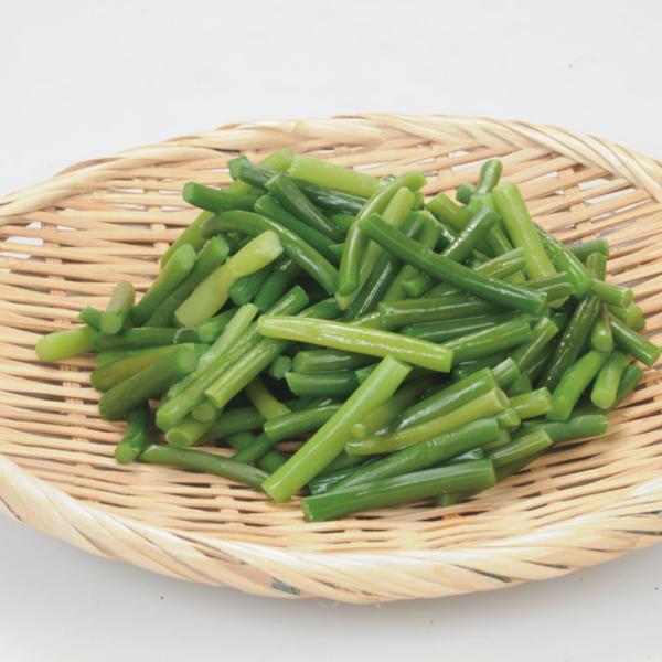 【7,990円以上ご購入で送料無料】【食彩ネットショップ】収穫してすぐに使いやすいようにカットに、軽く湯通し した後、急速冷凍しました。■原材料：にんにくの芽■調理方法：凍ったまま、加熱■最終加工地：中国■規格：500g■メーカー：ミホウジ...