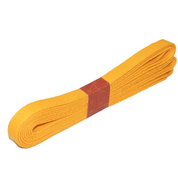 刀剣（真剣・居合刀）用の下緒です。 国内産の高級 真田紐 袋織り 木綿製 4分約 12ｍｍを 1本1本手作りで作っております。・幅は約12mm、厚みは約1.65mmです。 ・厚みはシックネスゲージで計っております。 ・真田紐は手作りですので...