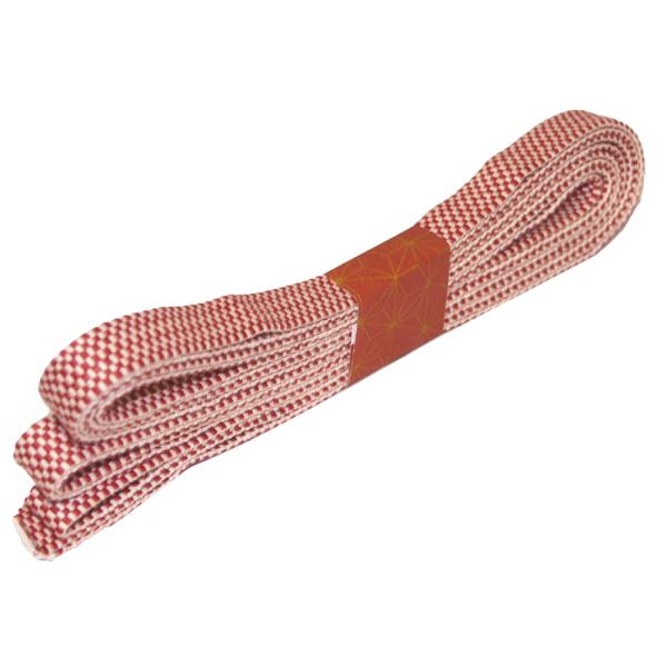 刀剣（真剣・居合刀）用の下緒です。 国内産の高級 真田紐 袋織り 木綿製 4分約 12ｍｍを 1本1本手作りで作っております。・幅は約12mm、厚みは約1.65mmです。 ・厚みはシックネスゲージで計っております。 ・真田紐は手作りですので...