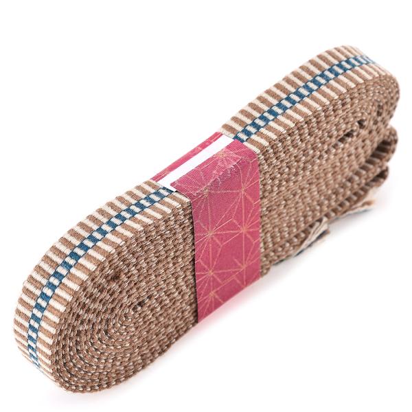 刀剣（真剣・居合刀）用の下緒です。 国内産の高級 真田紐 袋織り 木綿製 4分約 12ｍｍを 1本1本手作りで作っております。・幅は約12mm、厚みは約1.65mmです。 ・厚みはシックネスゲージで計っております。 ・真田紐は手作りですので...