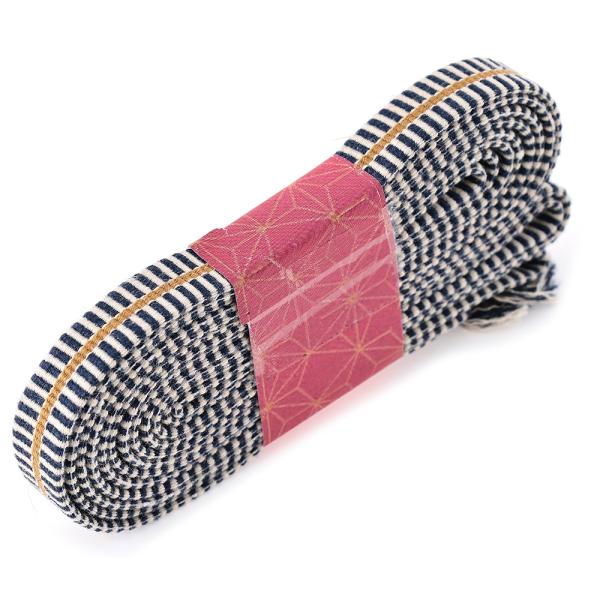 刀剣（真剣・居合刀）用の下緒です。 国内産の高級 真田紐 袋織り 木綿製 4分約 12ｍｍを 1本1本手作りで作っております。・幅は約12mm、厚みは約1.65mmです。 ・厚みはシックネスゲージで計っております。 ・真田紐は手作りですので...