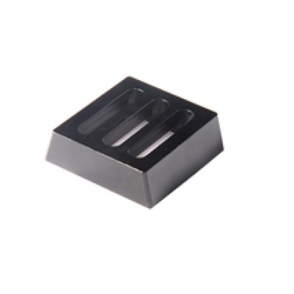 ビクセン規格のアリガタレールです。