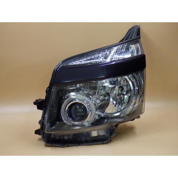 コーティング済  ヴォクシー ZRR75G 右ヘッドランプ・ヘッドライト X Lエディション   コイト 28-225 81110-28E80 1F7 コーティング済 ヴォクシー ZRR75G 右ヘッドランプ・ヘッドライト X L