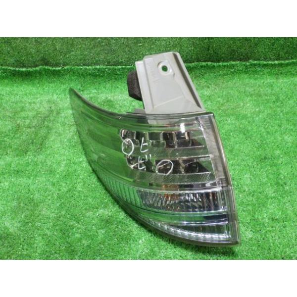エスティマ DBA-ACR55W 左テールランプ/テールライト アエラス 4WD 8人  