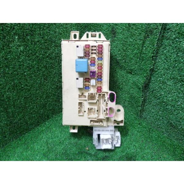 ムーヴ DBA-LA100S ヒューズボックス カスタム X W24 116RA-000019