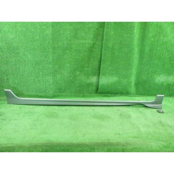 シャトル GP8 右サイドステップ・サイドスポイラー ハイブリッドX 4WD 71800-T5B-003ZC NH823M ホンダ（HONDA） シャトル GP8 右サイドステップ・サイドスポイラー