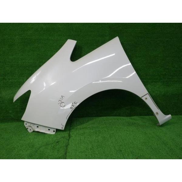 日産（NISSAN） セレナ FNC26 左フロントフェンダー ハイウェイスター 