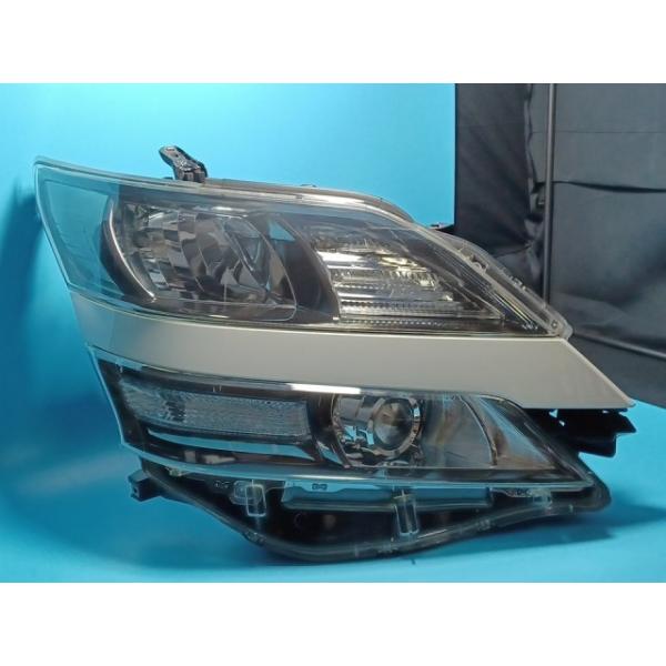 トヨタ（TOYOTA） コーティング済 ヴェルファイア GGH25W 右ヘッド 
