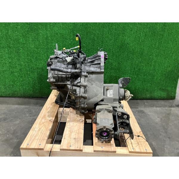 ムーヴコンテ L585S オートマミッション・ATミッション カスタム RS 4WD 30400-B2082 W24 ダイハツ（DAIHATSU） ムーヴコンテ L585S オートマミッション・AT