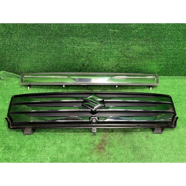 スズキ ソリオ MA36S ラジエーターグリル・フロントグリル  