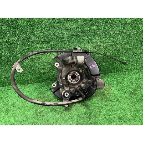 日産（NISSAN） シーマ HF50 右リアナックルハブ 300G 43018-AR000 QX1 