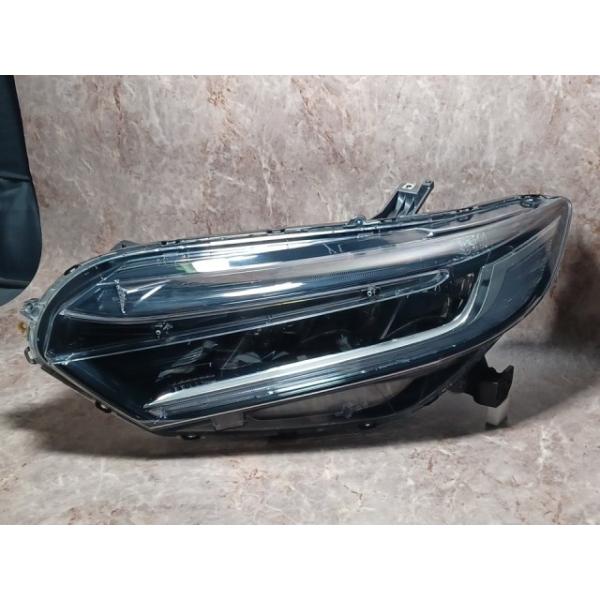 シャトル GP7 左フロントフェンダー ハイブリッドX 60261-T5R-A00ZZ NH788P ホンダ（HONDA） コーティング済 シャトル GP7 左ヘッドランプ・ヘッド