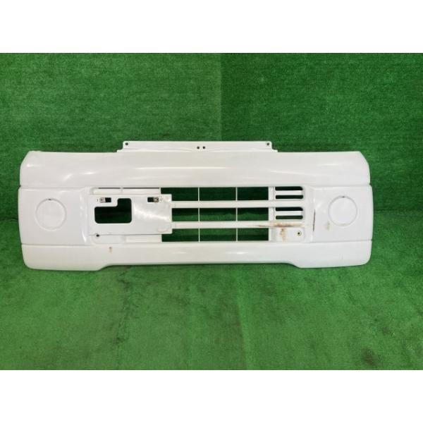 ミニキャブ U62T フロントバンパー Vタイプ 4WD MN186191WD W37 三菱（MITSUBISHI） ミニキャブ U62T フロントバンパー Vタイプ 4WD