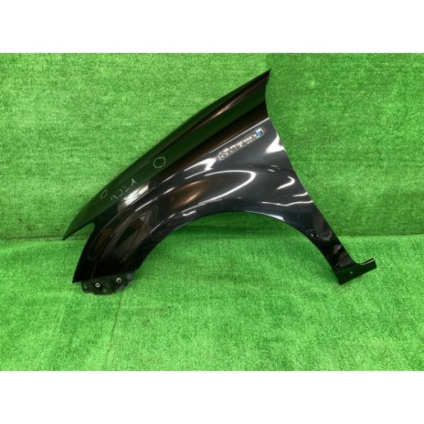 カローラフィールダー NKE165G 左フロントフェンダー ハイブリッドG エアロツアラー WXB 53812-13150 209 トヨタ（TOYOTA） カローラフィールダー NKE165G 左フロントフェンダー