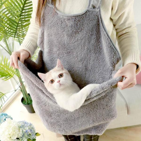 サイズについての説明：F　63×72cm <br>素材：ポリエステル<br> 色：グレー<br> ふわふわで猫や小型犬を入れるためのエプロンです！ 抱っこ用エプロンなら毛が付くことが心配しなくて楽にペット...