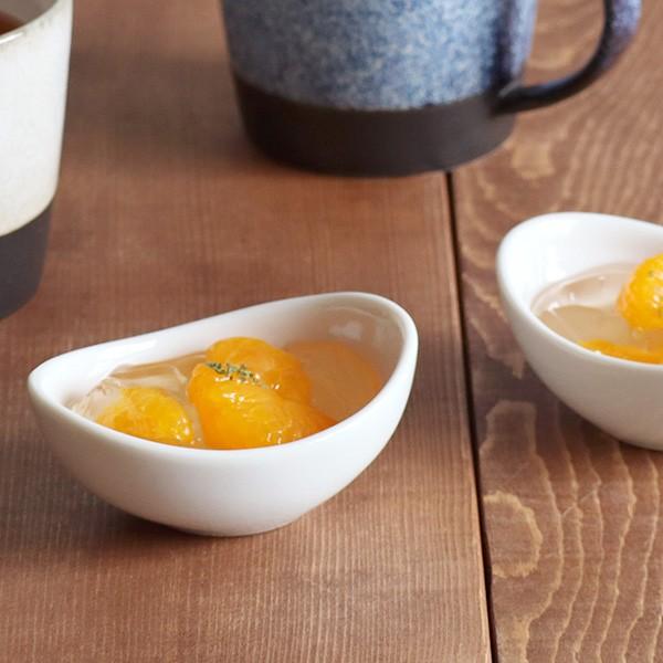 豆型小鉢 ホワイト ビーンズボウル アウトレット カフェ食器 おもしろ食器 おしゃれな食器 小鉢 まゆ型 小鉢 ビーンズ型 ソース入れ パーティー Nk H1 14 0 テーブルウェア イースト 通販 Yahoo ショッピング