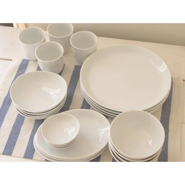 送料無料 シンプルな白い食器 24点ボリュームセット 6種類4つずつ 食器セット 詰め合わせ 4人用 家族 ギフト 日本製 高品質 お得 福袋 Buyee Buyee 日本の通販商品 オークションの代理入札 代理購入