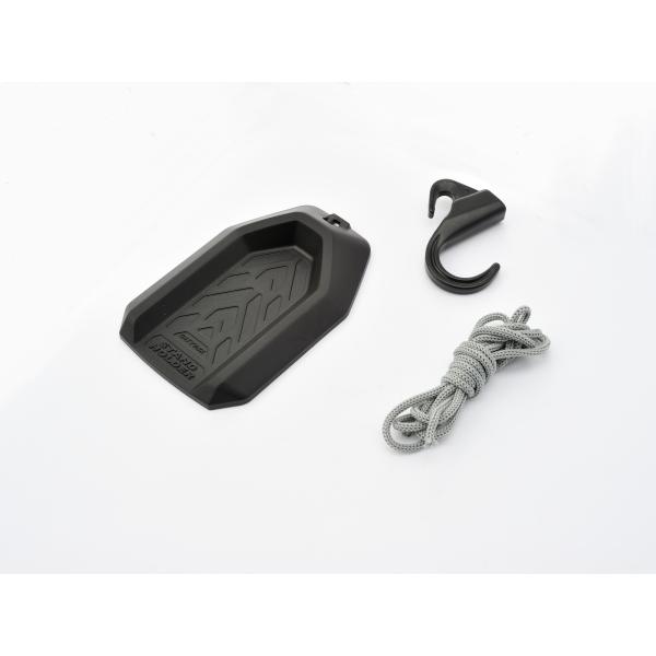 ・駐輪場、ガレージの床を保護。・焼けたアスファルト、砂場、ぬかるみ等さまざまなシチュエーションでの沈み込みを防止。・ひも＆フック付きで、外し忘れを防止します。・国産車のハンドル、ミラーに掛けてご使用いただけます。・材質：PP・ひもの長さ：1...