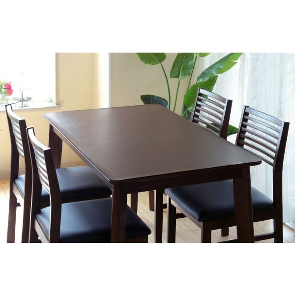 同梱品：専用カッターマット、定規、取扱説明書、マーカーペン、両面テープ材質：特殊塩化ビニール厚み：約1.5mm原産国：日本