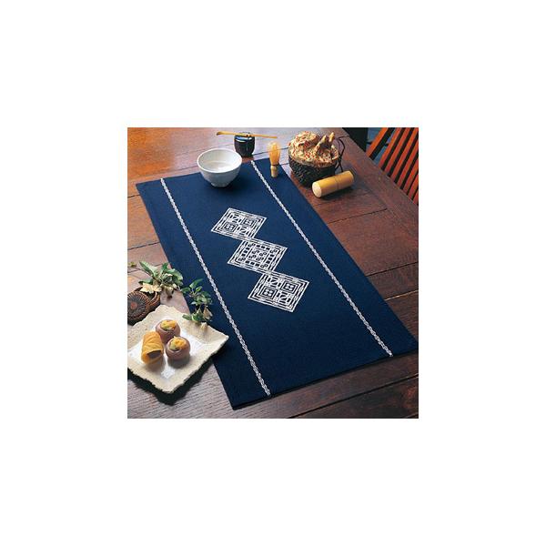 こぎん刺し テーブルセンター ①