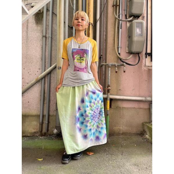 タイダイ染め スカート 柔らかなグリーンに美しい碧翠色の曼荼羅模様