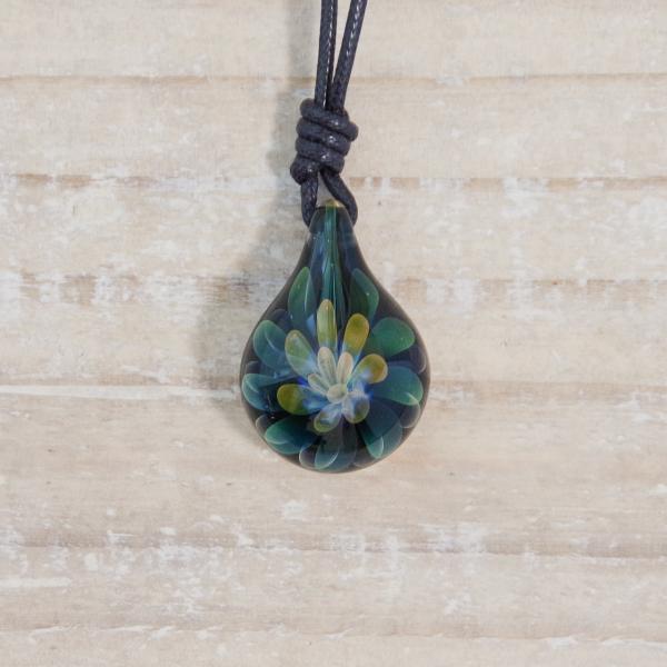 Taiga Glass ネックレス ペンダント ボロシリケイトガラス タイガ