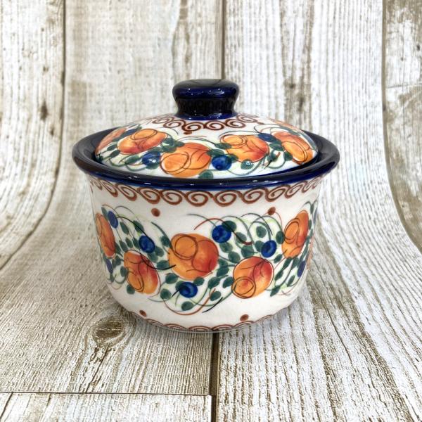 【サイズ】・直径 約11cm・高さ 約9.5cm・容量 約250mlMillena（ミレナ）は、細筆による柔らかい曲線やカラフルな暖色系の色使いがミレナのデザインの大きな特徴で、花やフルーツといった植物や四季折々の自然をモティーフとしたもの...