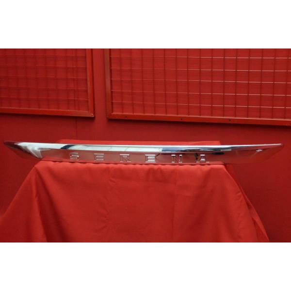☆NISSAN セレナ C26 純正 メッキ リア ガーニッシュ 美品！90810
