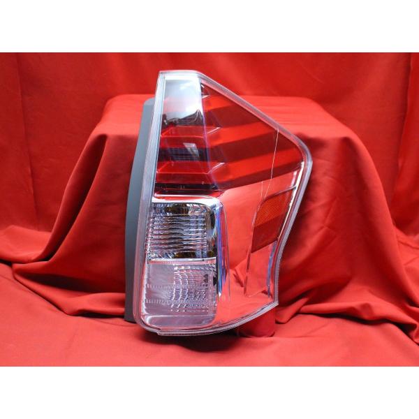 ☆TOYOTA PRIUS アルファトヨタ プリウスα ZVW40W ZVW41W 後期 純正LED