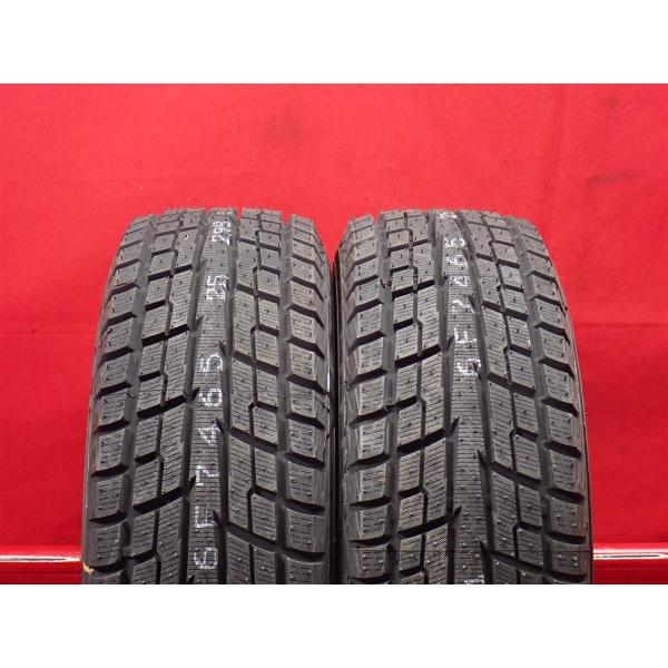 新品同様 人気サイズ】215/65R16 98T スタッドレスタイヤ 2本セット