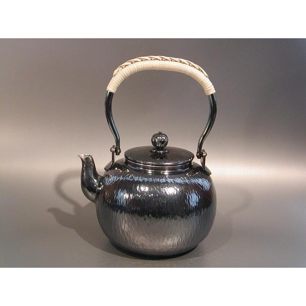 茶器・茶道具 銀瓶 石目 湯沸 銀燻（ギン イブシ）仕上、秀峰堂作