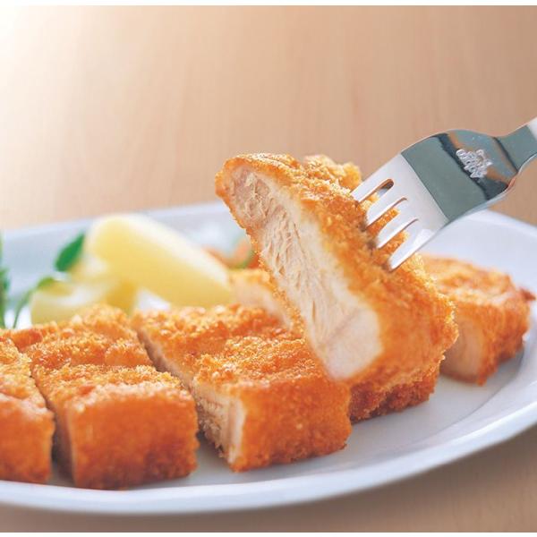 山深いところで育った鹿野抗原豚は、麦や米を多く含んだ無薬のエサを食べ、肉の色や身の締まり、味などが優れており、通称ハイブリッドポーク（ハイポ―豚）と呼ばれています。そのやわらかいロース肉をトンカツと味噌漬けにしました。それぞれの味わいを食べ...