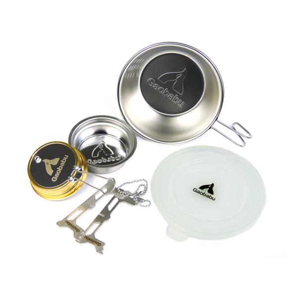 Gaobabuシェラカップ300ml ＋ シェラカップ用蓋 ＋ 固形燃料トレー ＋ 火力調整・消火フタ ＋ マルチクロス五徳mini　以上5点のお得なセット商品です。密閉性が高い蓋なので汁物を入れてもほぼこぼれる事がありません。温かい料理の...