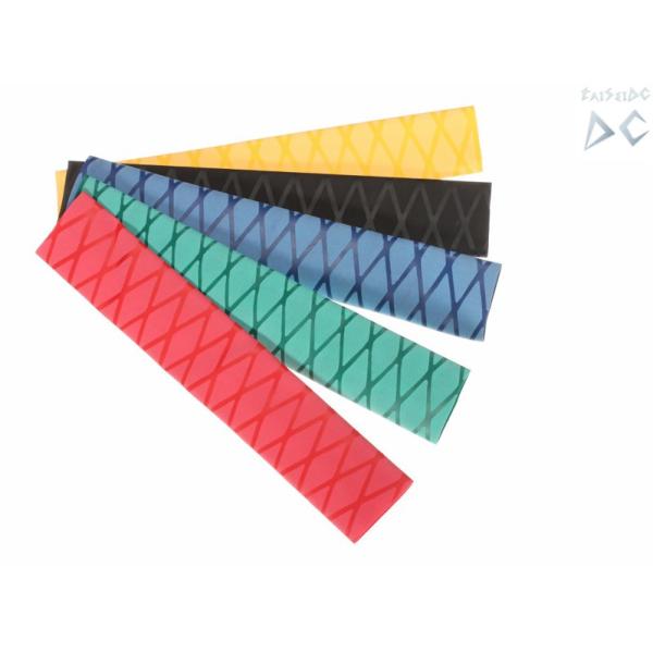 耐候性・耐熱性・耐塩性・柔軟性に優れている、滑り止め、防水性と絶縁対応しているため、釣竿、パドルハンドル、スポーツラケットなど保護使用できます。表面には加工を施しているため滑りにくく、水にぬれても握り具合は変わりません。熱収縮タイプですので...