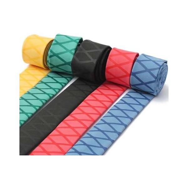 耐候性・耐熱性・耐塩性・柔軟性に優れている、滑り止め、防水性と絶縁対応しているため、釣竿、パドルハンドル、スポーツラケットなど保護使用できます。表面には加工を施しているため滑りにくく、水にぬれても握り具合は変わりません。熱収縮タイプですので...