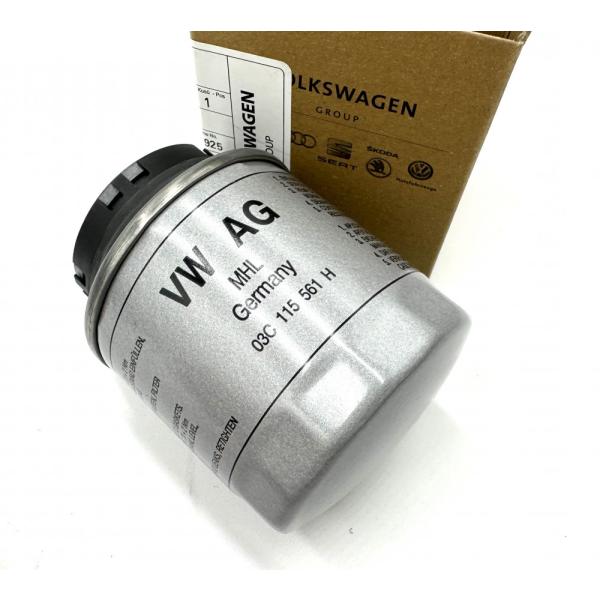 フォルクスワーゲン ザビートル（カブリオレ含）1.2L VW純正品 エンジンオイルフィルター 品番:03C115561H ＊要適合確認