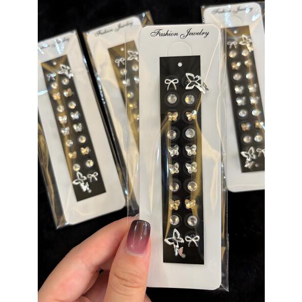 耳つぼジュエリー 耳つぼ 耳ツボ 20粒 耳つぼシール 耳ツボシール 耳ツボジュエリー 耳ツボシールのみ ジュエリー 耳ツボジュエリーシール 耳飾り 耳 パーツ (001-20粒)商品コード：66079791131型番：Raineedカラー...