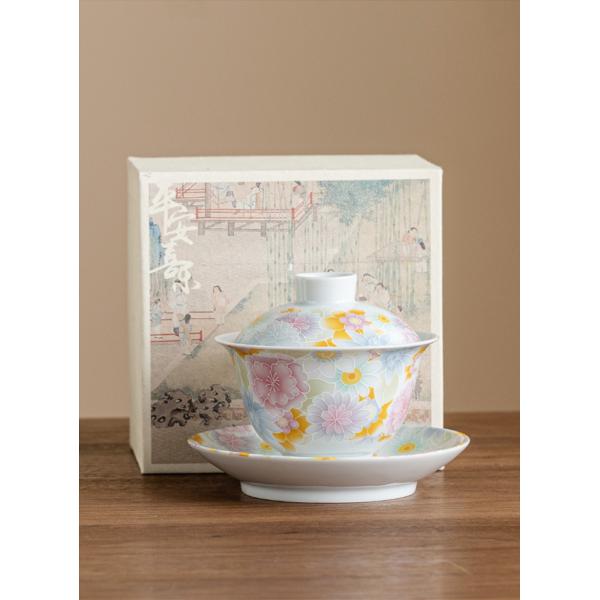 【素材】セラミック【サイズ】蓋碗：口径約9.7cm   高さ約8.4cm 容量約165ml ・出来る限り実物に近いお色で画像を掲載しておりますが、ＰＣモニターなどの環境等により、若干異なる場合がございます。予めご了承ください。・実際の製品は...