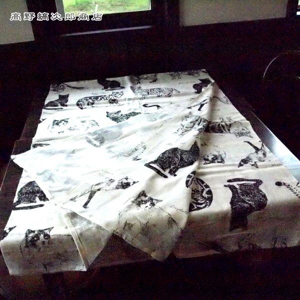 ざっくりとした風合いが落ち着くファブリック。ありそうで、でも探すとなかなかない猫のインテリアです。お部屋にいつでも猫のまなざしを。■この商品の配送は宅配便、レターパックプラスを　ご選択いただけます。 詳しくは≪手数料・送料・　配送方法につい...