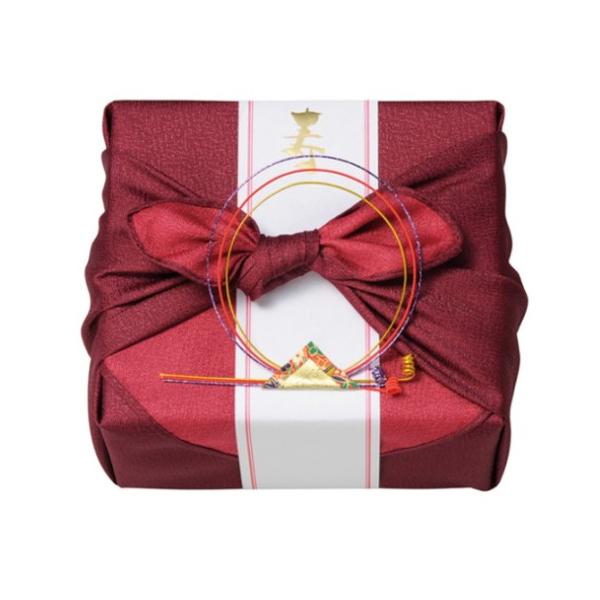 まるじょう　鰹節　かつおぶし 花恋（かれん）-桃  風呂敷包み<セット内容>かつお花削り：2g×10、ソフトふりかけ鰹とごま：5g×2、のり茶漬け：5.8g×2 【サイズ】 約170×150×95mm／重量：約170g 【風呂敷...