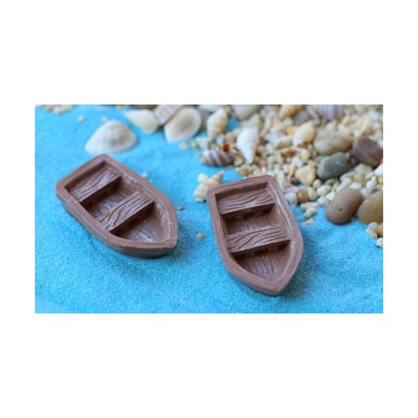 ■詳細セット内容：1個フィギュアサイズ：大2.5*5cm 小1.5*3.5cm 材質：プラスチック生産国：中国■店長のコメントとても小さなスケールにもかかわらず、緻密でリアルな造形で感動をもらいます。車やお部屋のオブジェにはもちろん、ディス...