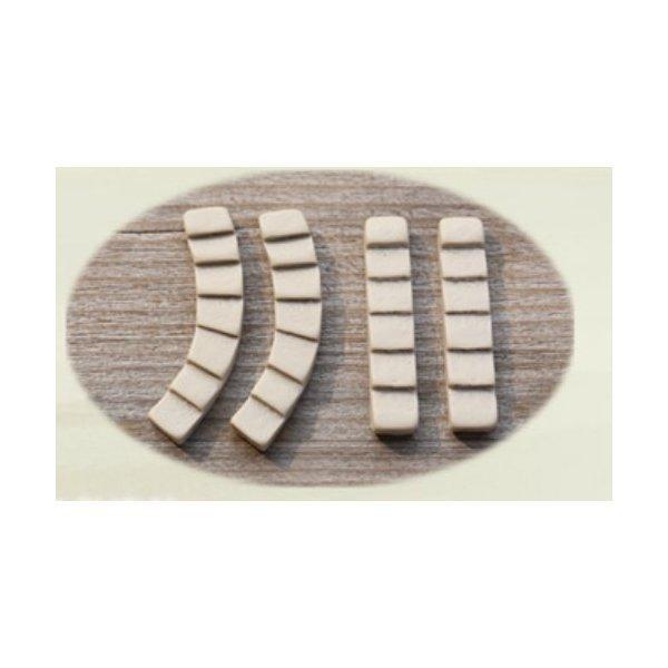 ■詳細セット内容：1個フィギュアサイズ：約0.8*3.5cm材質：樹脂生産国：中国コケリウム テラリウム 箱庭などで情景を作るのに重宝するアイテムです。