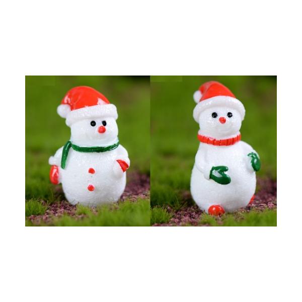 ■商品詳細セット内容：1体フィギュアサイズ：約1.6*3.0cm材質：樹脂生産国：中国スノードーム作りに重宝するかわいいアイテムです。自立して立ちますが、苔の上で使用する場合は固定ピンを付けると飾りやすくなります。固定ピンは当店でお買い求め...