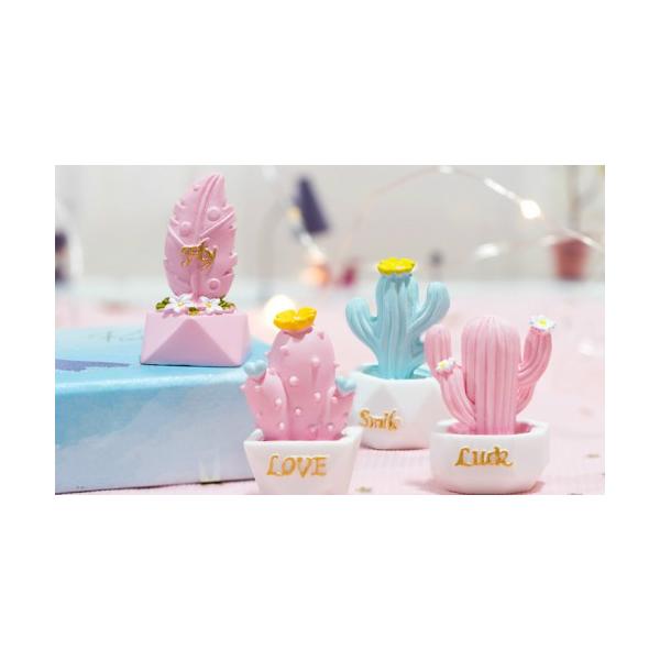 ■詳細セット内容：1個フィギュアサイズ：約2.2*4cm 材質：樹脂生産国：中国■店長のコメントとても小さなスケールにもかかわらず、緻密でリアルな造形で感動をもらいます。車やお部屋のオブジェにはもちろん、ディスプレイ等のパーツ素材にもおすす...