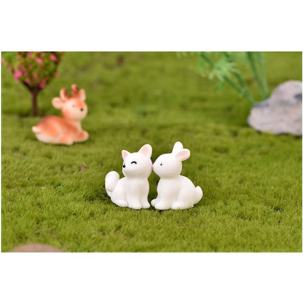 ■商品詳細セット内容：1匹フィギュアサイズ：写真をご参考ください。材質：樹脂生産国：中国●用途:ディスクなどに置くだけでかわいいです。ミニサイズなので苔リウムに適します。＊この製品は一つ一つ職人さんによる手作業で描かれております。同じ製品で...